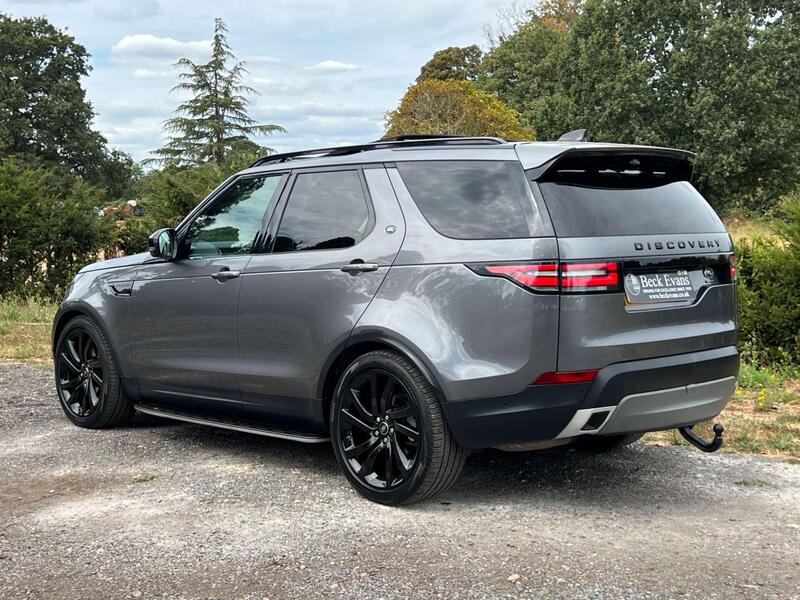 Land Rover Discovery 3 view 4
