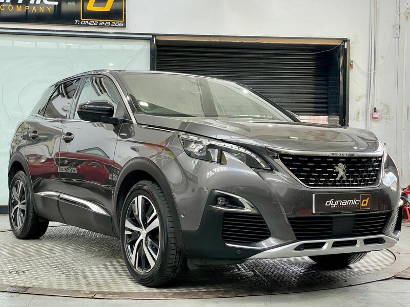 Peugeot 3008 view 2