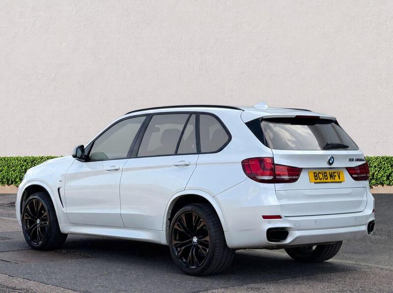 BMW X5 view 5