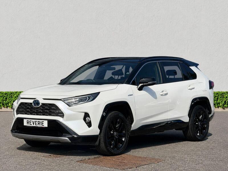 Toyota Rav4 view 3