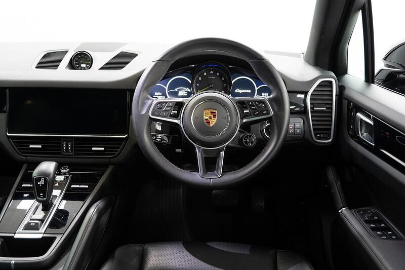 Porsche Cayenne view 6