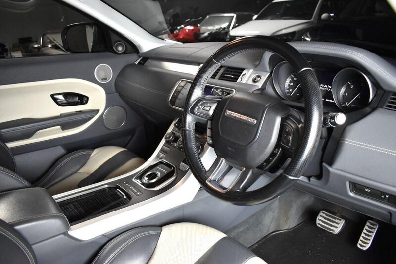 Land Rover Range Rover view 5