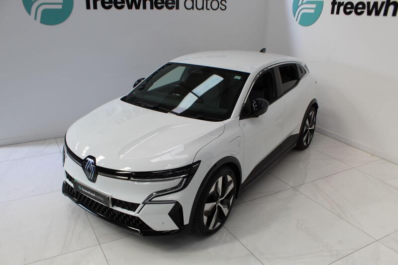 2023 Renault Megane E-Tech in White — image 24 of 83
