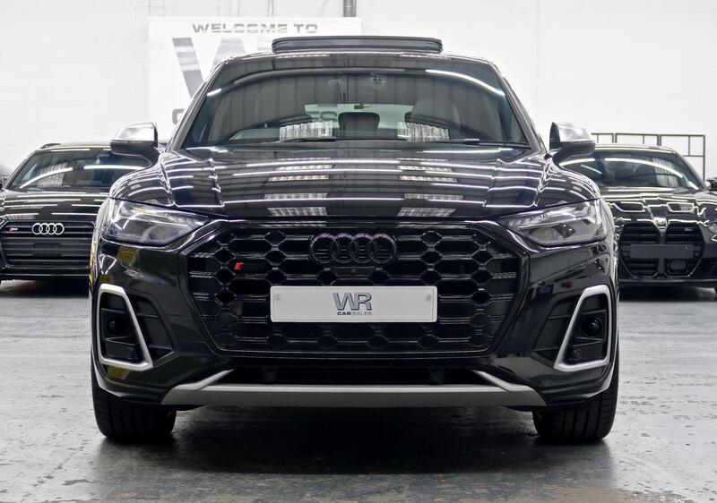 Audi SQ5 view 4