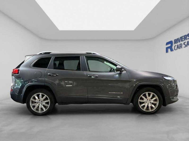 Jeep Cherokee view 3