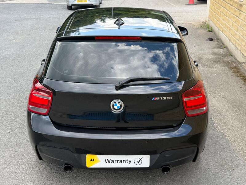 BMW 1 Series view 6