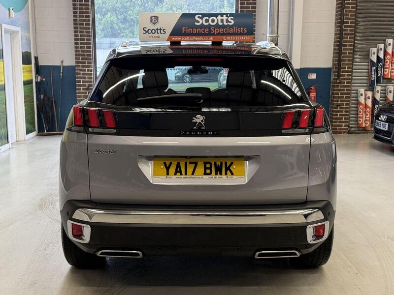 Peugeot 3008 view 6