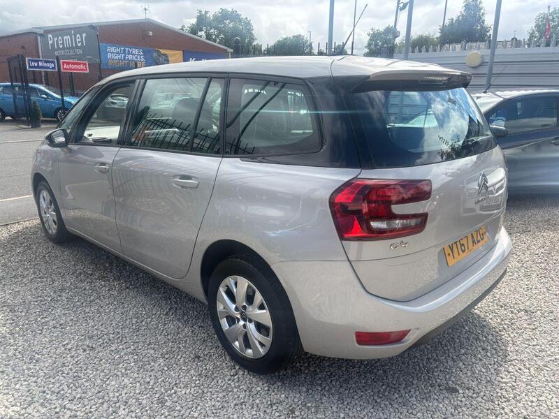 Citroen Grand C4 Picasso view 4