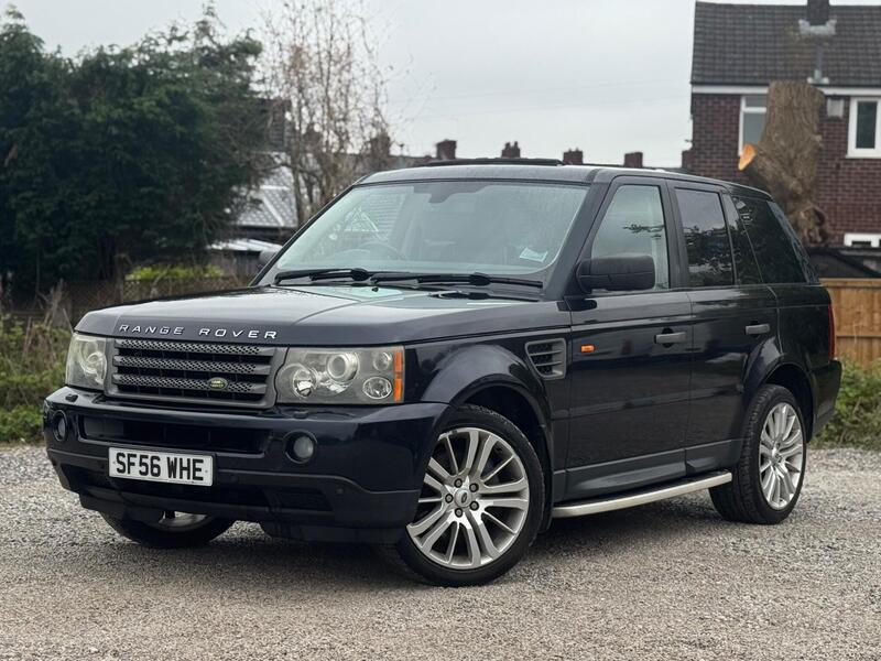 Land Rover Range Rover Sport view 2