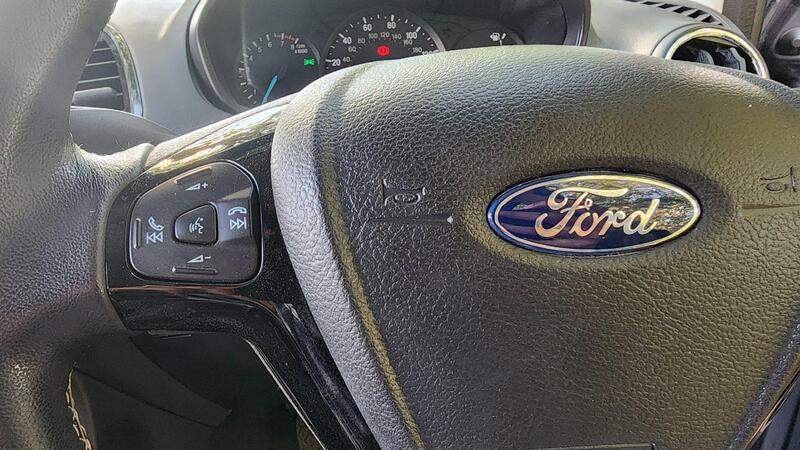2016 Ford Ka+ — photo 28