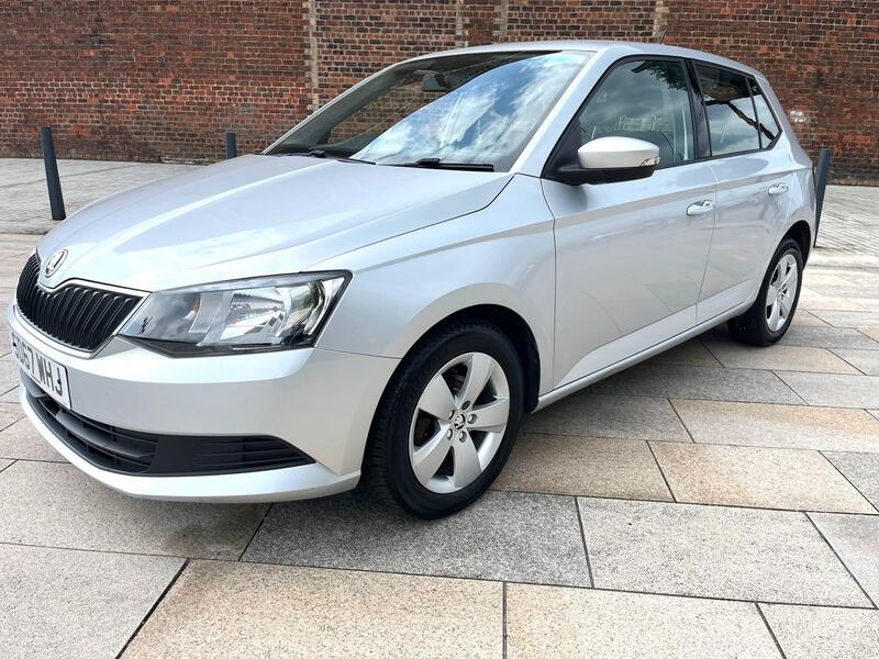 Skoda Fabia view 3