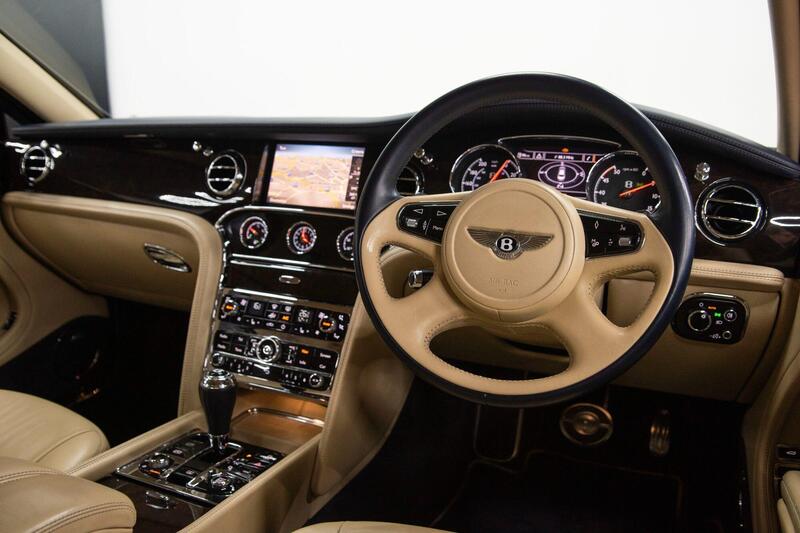 Bentley Mulsanne view 3