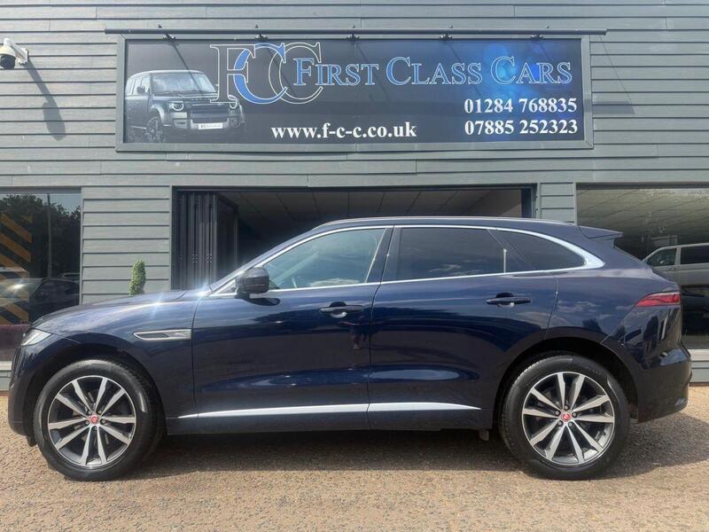 Jaguar F-Pace view 3