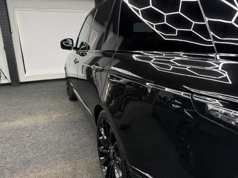 Land Rover Range Rover view 7