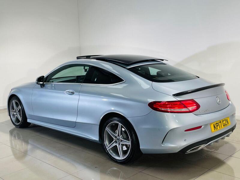 Mercedes-Benz C-Class view 4