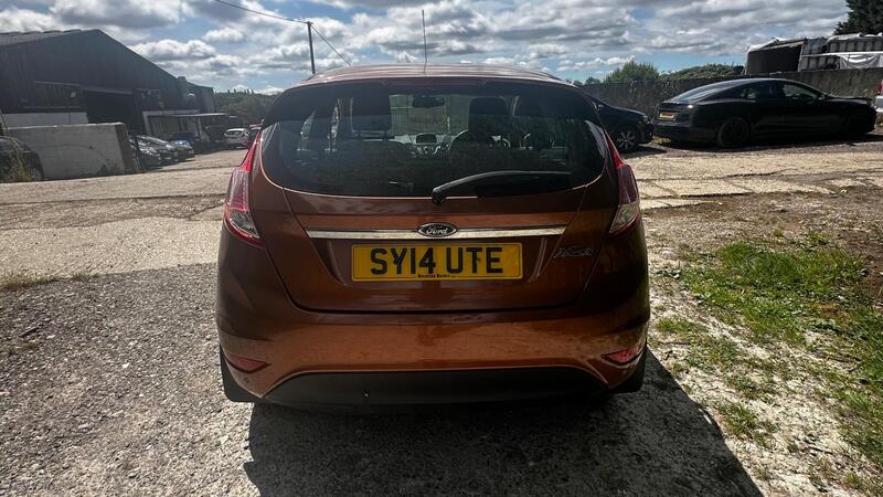 2014 Ford Fiesta — photo 6