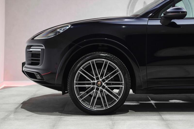 Porsche Cayenne view 4
