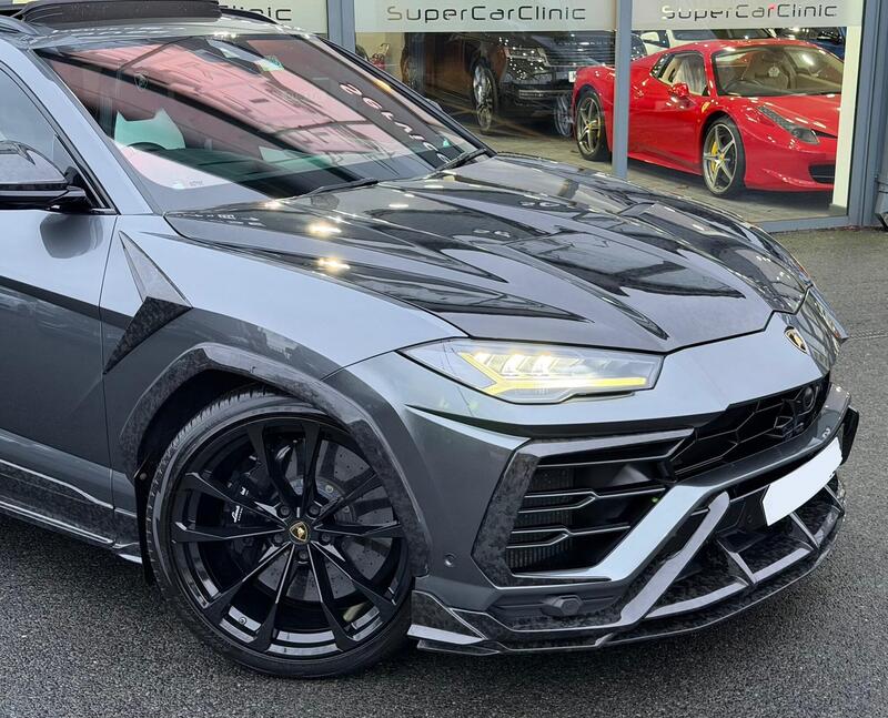 Lamborghini Urus view 3