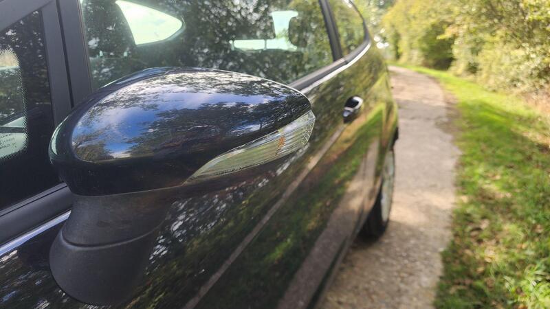 2014 Ford Fiesta — photo 21