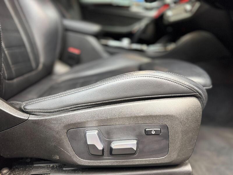 BMW X4 view 90