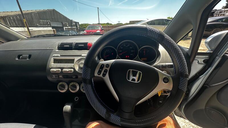 2005 Honda Jazz — photo 14