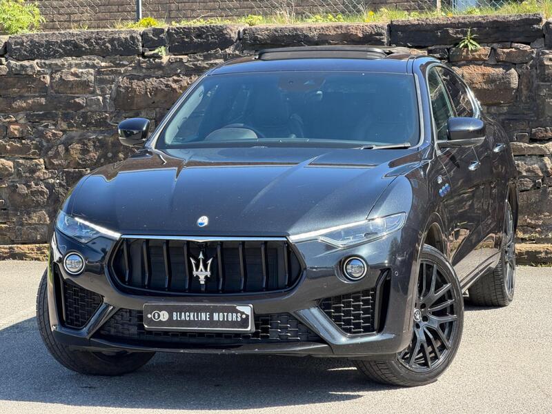 Maserati Levante view 3