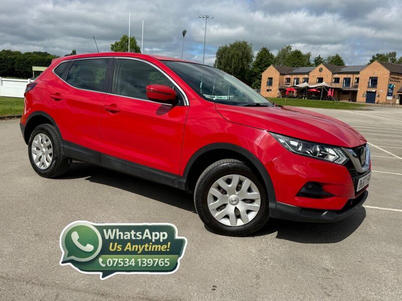 2018 Nissan Qashqai in Red for sale