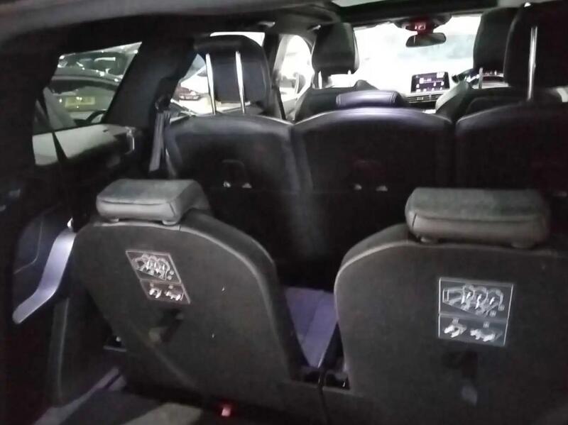 Peugeot 5008 view 5