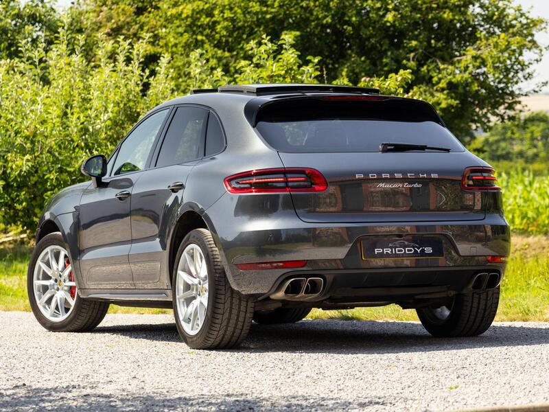 Porsche Macan view 2