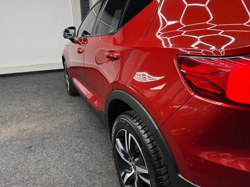 Volvo XC40 view 7