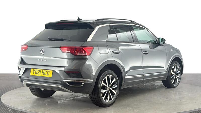 Volkswagen T-Roc view 4