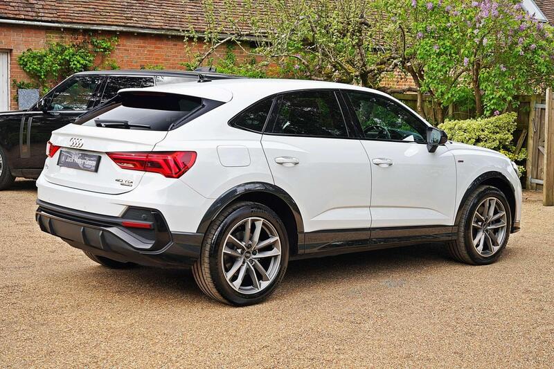 Audi Audi Q3 view 5