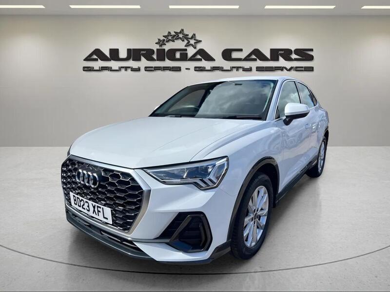 Audi Q3 view 4