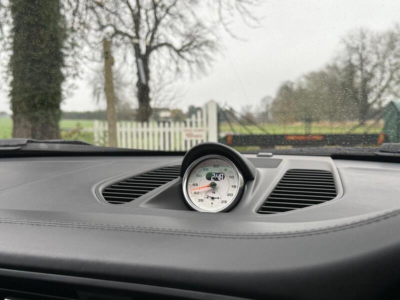 Porsche 911 view 27