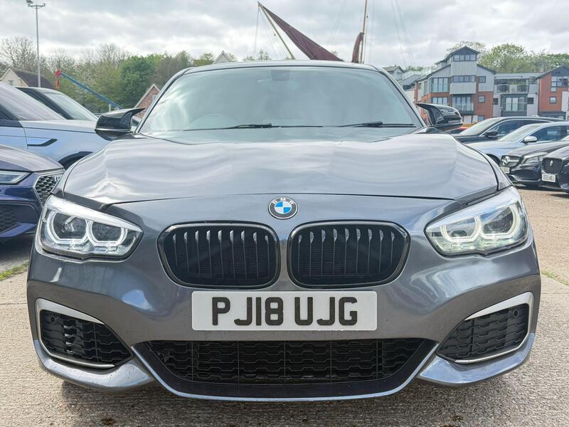 BMW 1 Series view 6