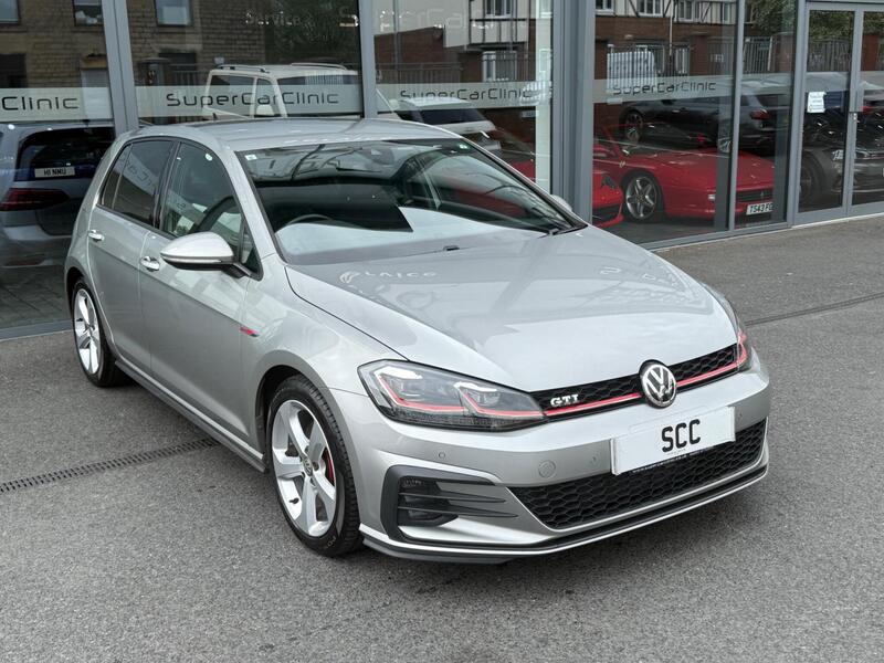 Volkswagen Golf view 2