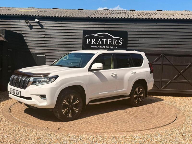 Toyota Land Cruiser view 2