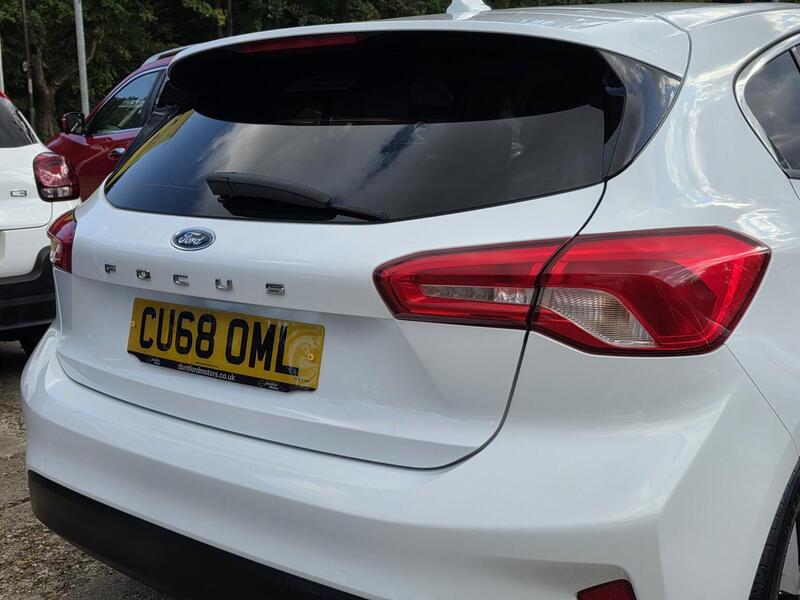 Ford Focus view 7