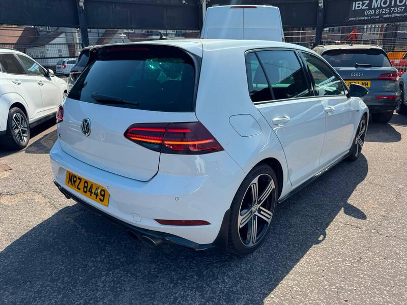 Volkswagen Golf view 5