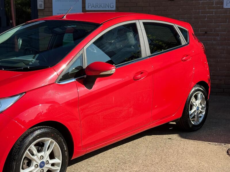 Ford Fiesta view 5