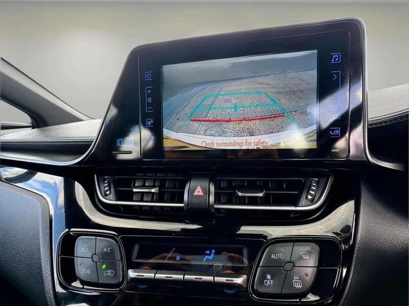 Toyota C-HR view 6
