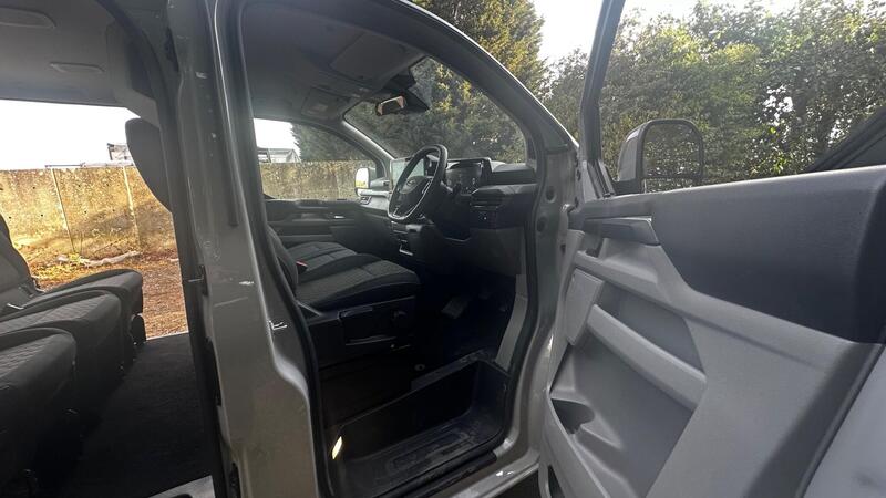 2026 Ford Transit Custom — photo 17