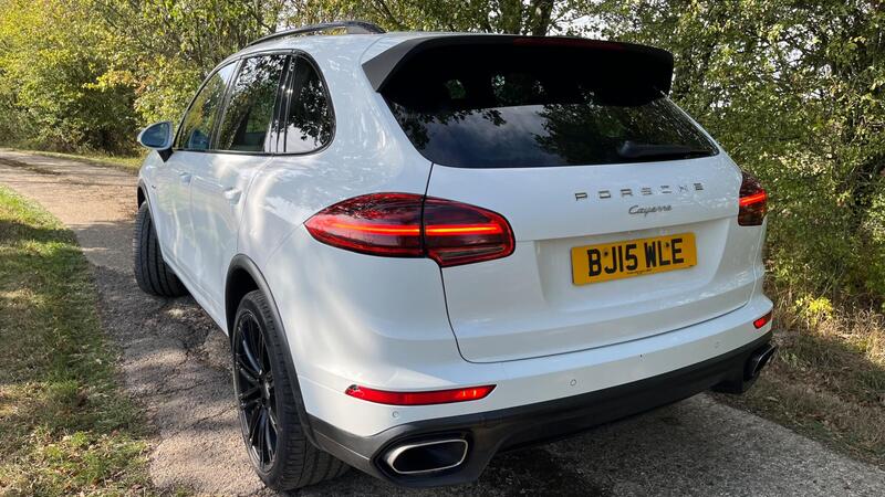 2015 Porsche Cayenne — photo 9