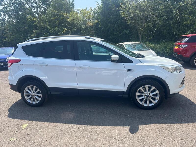 Ford Kuga view 5