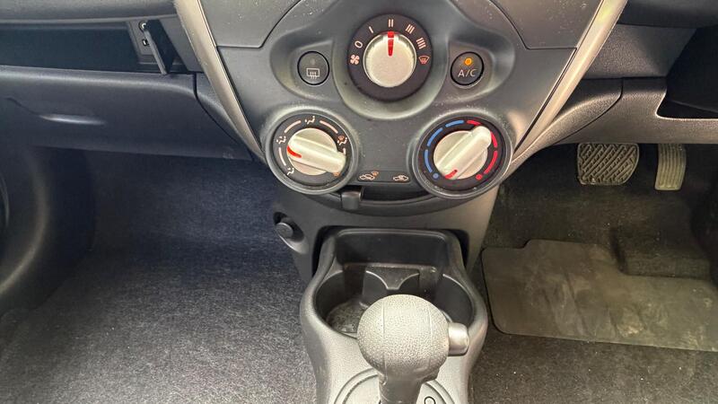 2013 Nissan Micra — photo 9