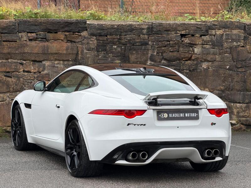 Jaguar F-Type view 5