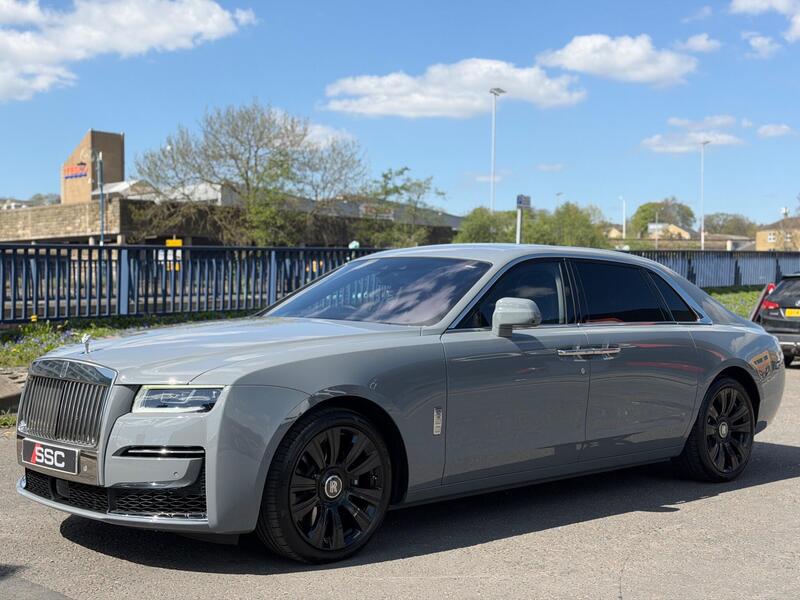 Rolls-Royce Ghost view 6