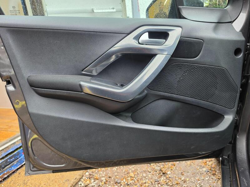 Peugeot 2008 1.2 PureTech GPF Allure Euro 6 (s/s) 5dr thumbnail 17