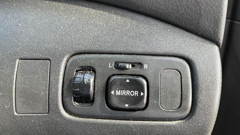 2005 Toyota Yaris Verso — photo 25