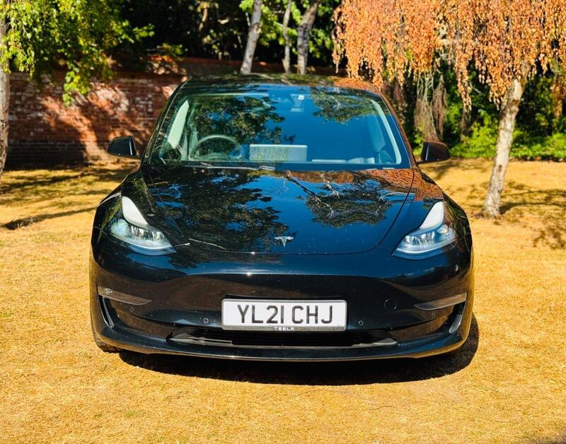 Tesla Model 3 view 4